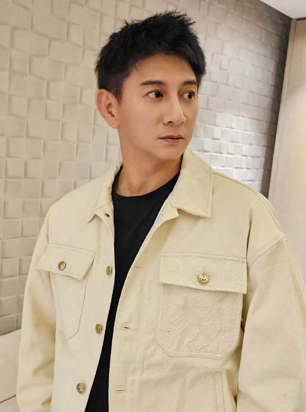 Vạch trần hôn nhân không êm đẹp của Lưu Thi Thi và Ngô Kỳ Long, sẽ công bố ly hôn trong năm 2024?-6