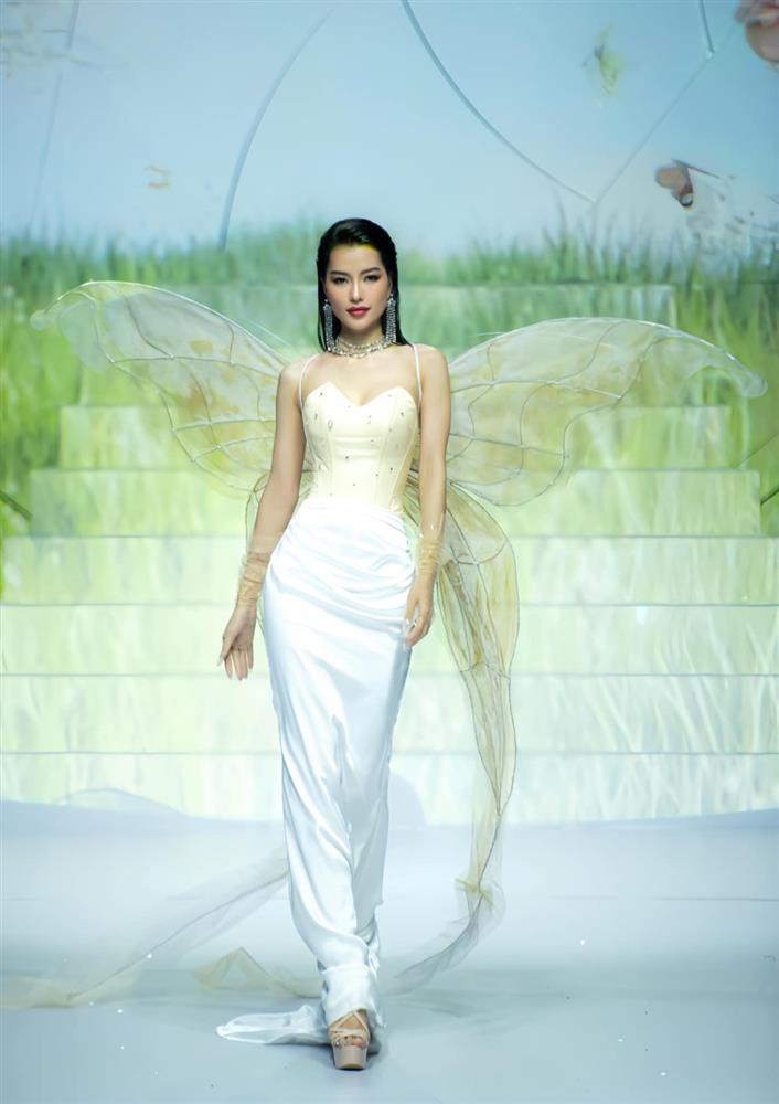 Hình thể nóng bỏng của Á hậu cao 1,79m Hoàng Thị Nhung-17