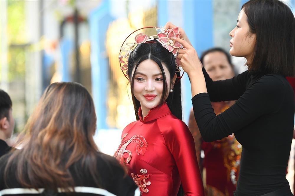 Quang Hải đi xe dâu hơn 10 tỷ trong lễ ăn hỏi với Thanh Huyền-12