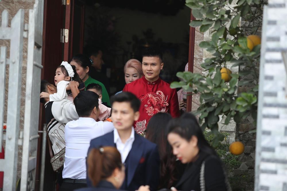Quang Hải đi xe dâu hơn 10 tỷ trong lễ ăn hỏi với Thanh Huyền-6