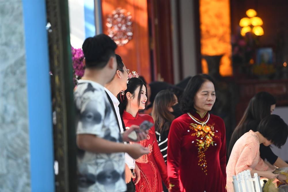 Quang Hải đi xe dâu hơn 10 tỷ trong lễ ăn hỏi với Thanh Huyền-13