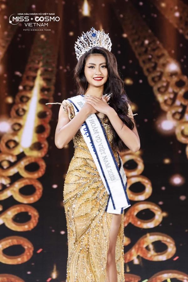 Ảnh đời thường của cô gái vừa đăng quang Hoa hậu Hoàn vũ Việt Nam-1