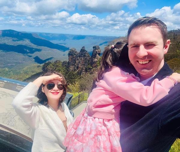 Sao Việt đón Tết cùng chồng Tây: Người hẹn hò hâm nóng, người có tin vui-7