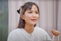 Hoa hậu H'Hen Niê: 'Yêu nhau 3 năm, không hiểu tại sao bạn trai chia tay'