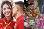 Cận cảnh tráp rồng phượng 'siêu khủng', Quang Hải tình tứ hôn Thanh Huyền trong lễ ăn hỏi