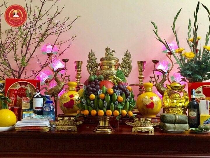 Đôi hạc trên bàn thờ nên quay vào nhau hay quay ra ngoài?-1