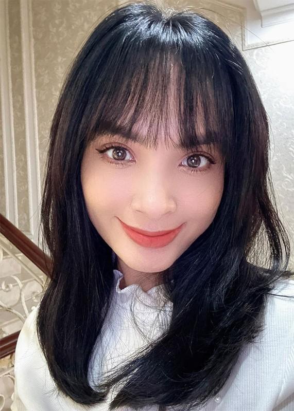 Siêu mẫu Thúy Hạnh khoe nhan sắc gợi cảm, quyến rũ không thay đổi sau 18 năm-3