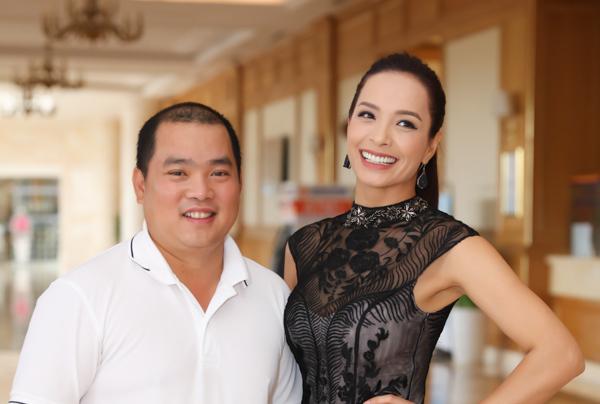 Siêu mẫu Thúy Hạnh khoe nhan sắc gợi cảm, quyến rũ không thay đổi sau 18 năm-5