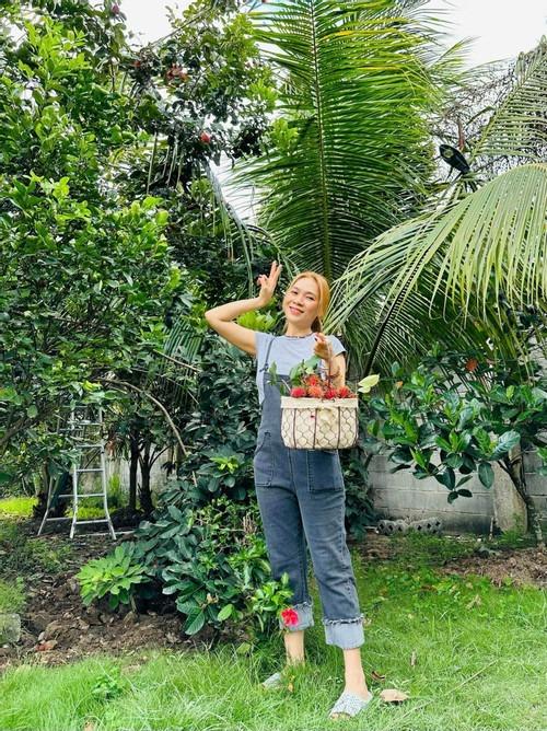 Ca sĩ Mỹ Tâm để lộ biệt phủ rộng lớn trong video mừng năm mới-5