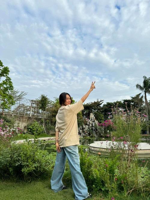 Ca sĩ Mỹ Tâm để lộ biệt phủ rộng lớn trong video mừng năm mới-6