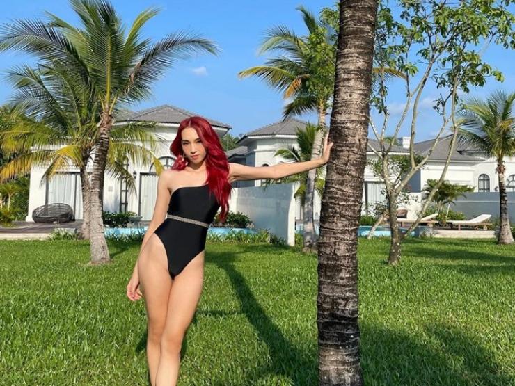 Emily đã 2 con mà thân hình quyến rũ chẳng kém hot girl tạp hoá Thanh Hoá-9