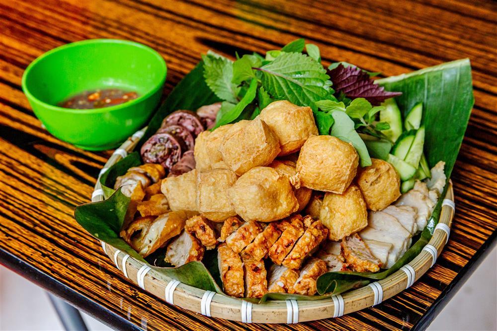 Loạt món Việt nổi như cồn ở nước ngoài, khách xếp hàng dài thưởng thức-1