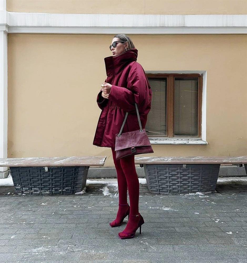 Gợi ý diện giày cao gót tôn dáng trong mùa lạnh-4