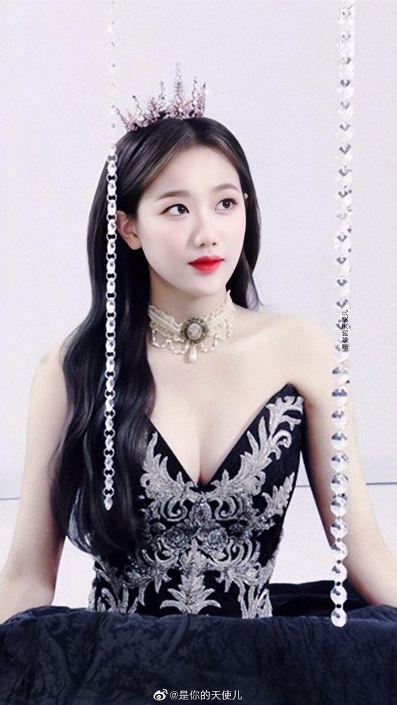 Sự nghiệp suýt tiêu tan của nữ ca sĩ vừa công khai yêu thần đồng bóng đá Hàn Quốc-10