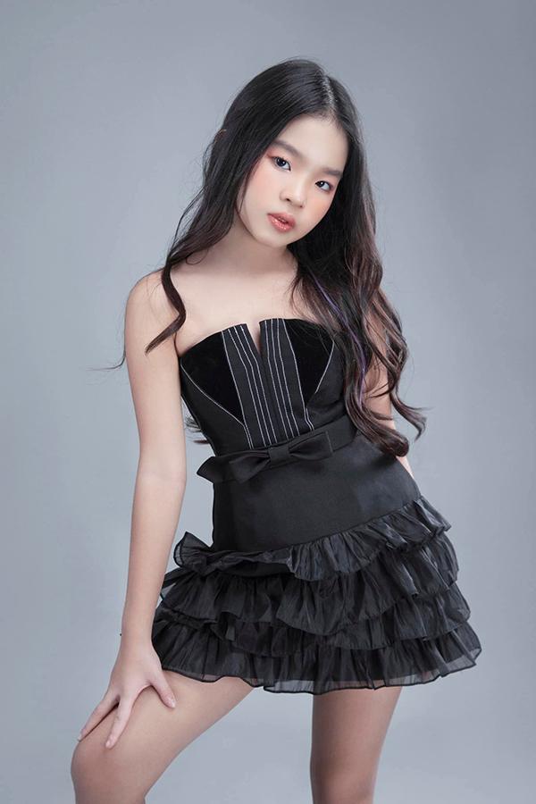 Vẻ ngoài trổ mã ở tuổi lên 11 của con gái Xuân Lan-3