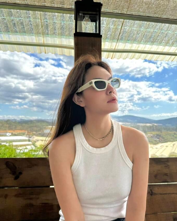 Nghệ sĩ Việt du lịch đầu năm 2024: Bảo Thy đưa cả nhà xuất ngoại-2