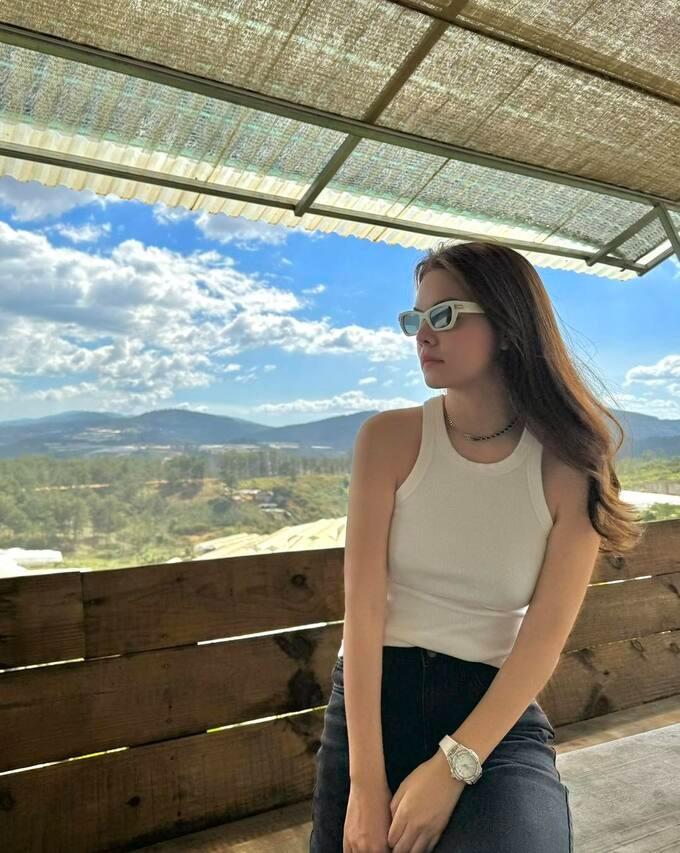 Nghệ sĩ Việt du lịch đầu năm 2024: Bảo Thy đưa cả nhà xuất ngoại-3