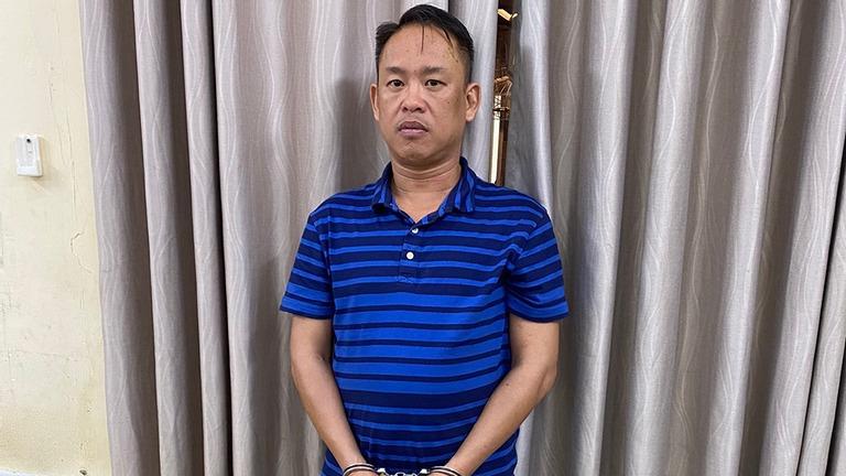 Đối tượng cho vay nặng lãi 480%/năm bất ngờ ra đầu thú ngày cuối năm-1