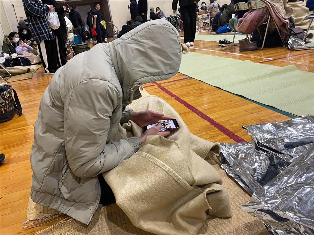 Động đất Nhật Bản: Người Việt vội tìm nơi trú ẩn, trực thăng bay xung quanh-3