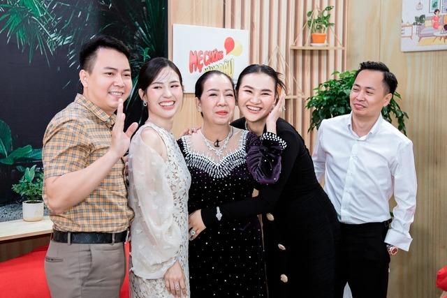 Con dâu chủ tiệm vàng rủ cả nhà đi đánh ghen, phục kích bố chồng, cái kết xấu hổ-3