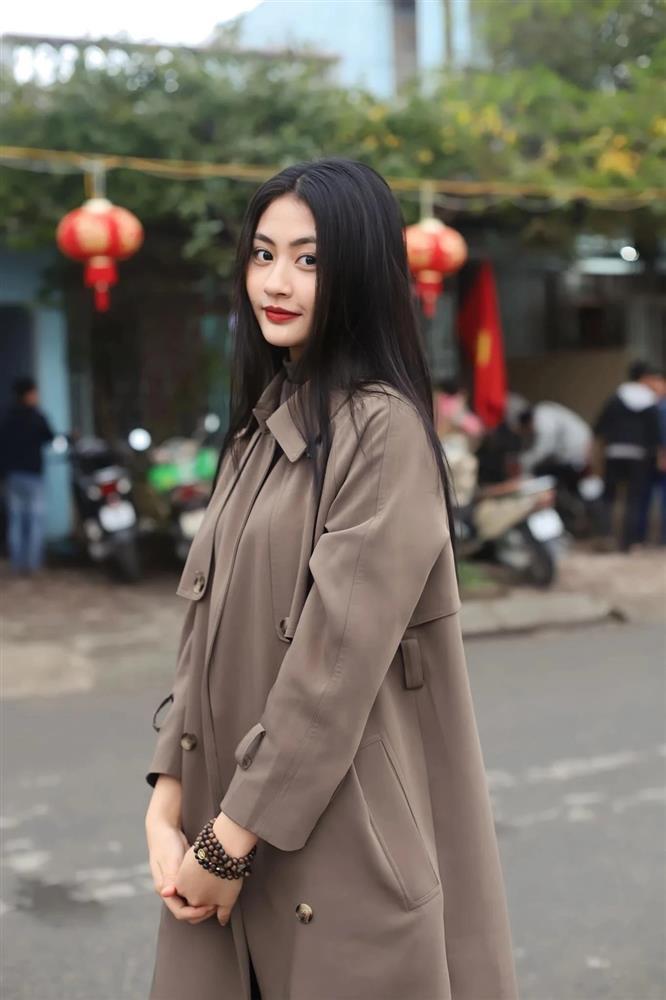 Hoa hậu Xuân Hạnh: Sống cùng mẹ và cha dượng, từng làm gia sư kiếm thu nhập-5