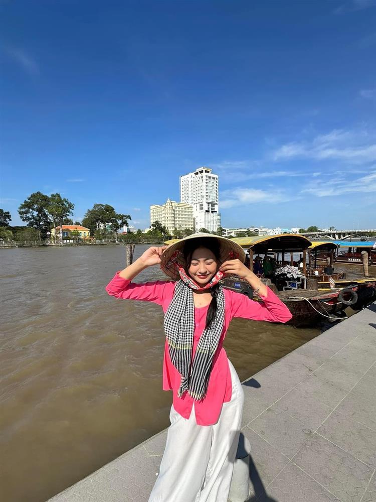Hoa hậu Xuân Hạnh: Sống cùng mẹ và cha dượng, từng làm gia sư kiếm thu nhập-10