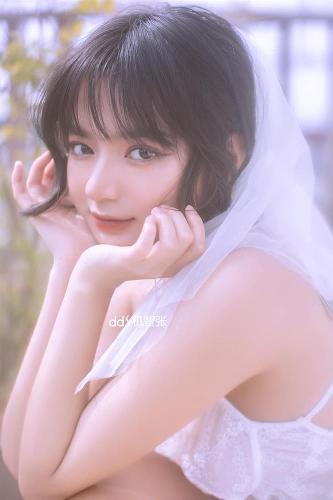 Nữ streamer gốc Hải Phòng khiến ai nấy cũng đứng ngồi không yên vì nhan sắc quyến rũ-4