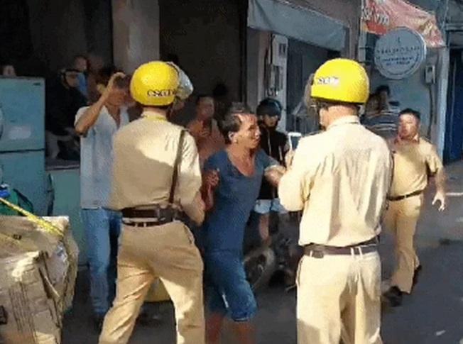 Tài xế đánh CSGT vì bị yêu cầu đo nồng độ cồn-2