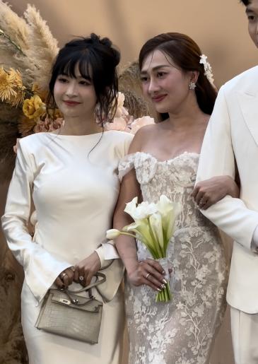 Ngỡ ngàng nhan sắc vợ Minh Nhựa qua cam thường, có gì đặc biệt khiến netizen cảm thán không ngớt?-4