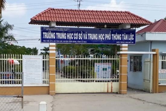 Sự cố khiến hàng trăm học sinh khối 10 phải thi lại môn Văn