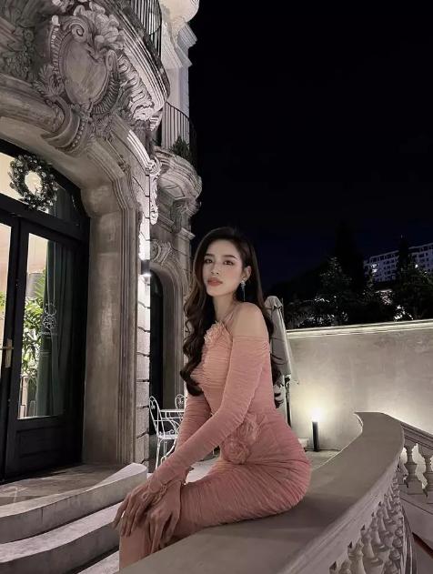 Mãn nhãn với phong cách của các nàng hậu xinh đẹp, nguồn cảm hứng tham khảo trang phục ngày Tết-8