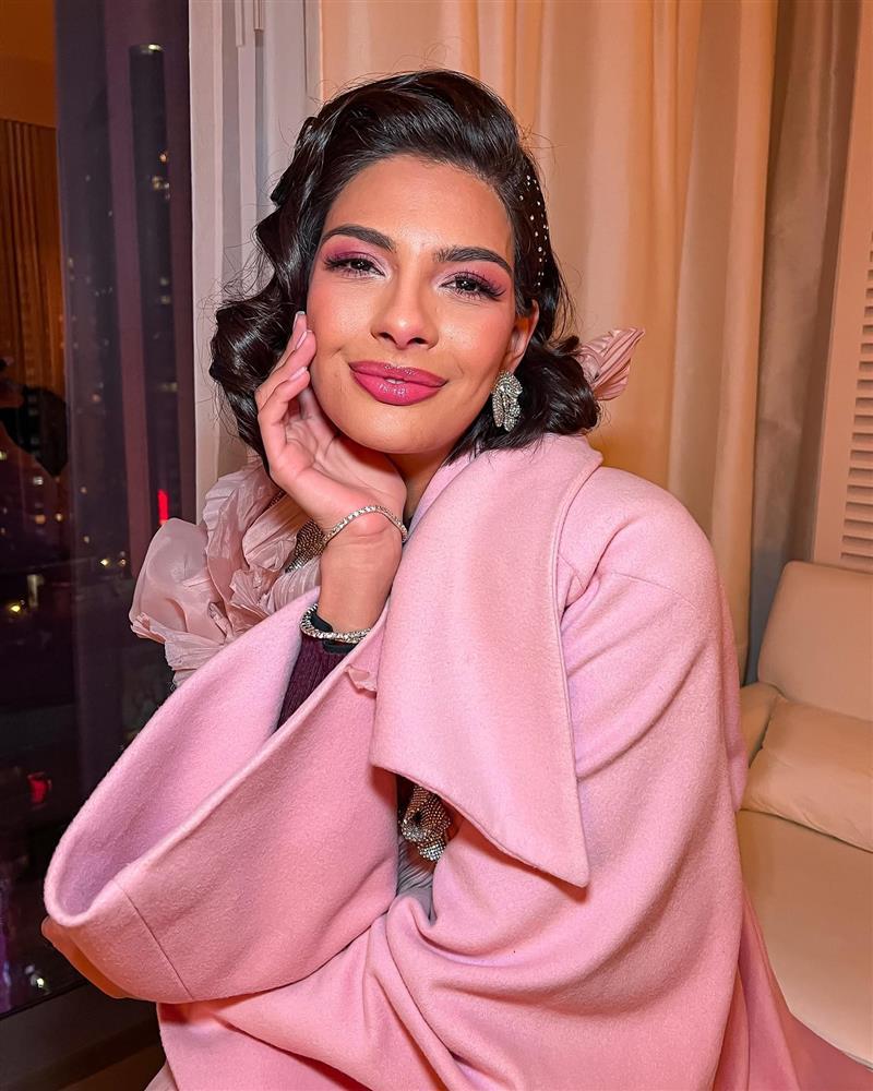 Đương kim Hoa hậu Hoàn vũ bị chê già như 50 tuổi-1