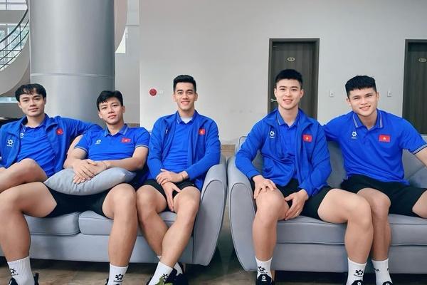 Quế Ngọc Hải nhập trend Tết: Ting ting cho vợ Hoa khôi 50 triệu thưởng Tết vì làm mẹ uy tín-6