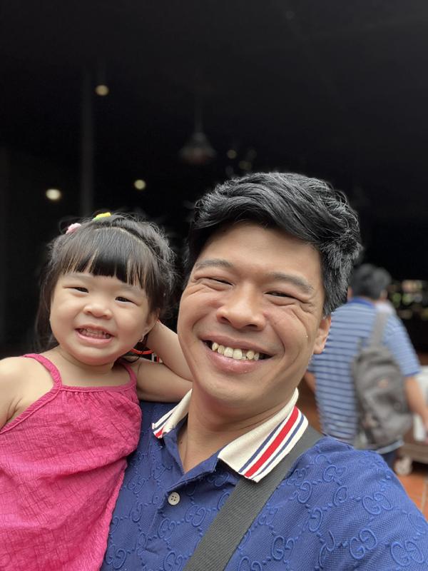 Hôn nhân đời thực của diễn viên VFC: Vợ diễn viên múa giỏi giang và đảm đang của Trung Ruồi-5