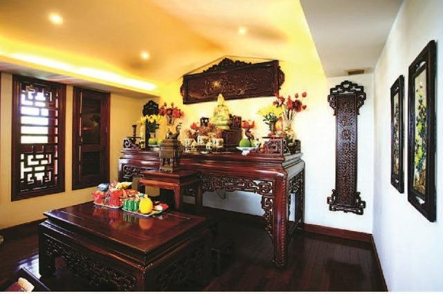 Để năm 2024 mang phúc khí cho gia đạo, ban thờ gia tiên cần lưu ý 4 điểm-1