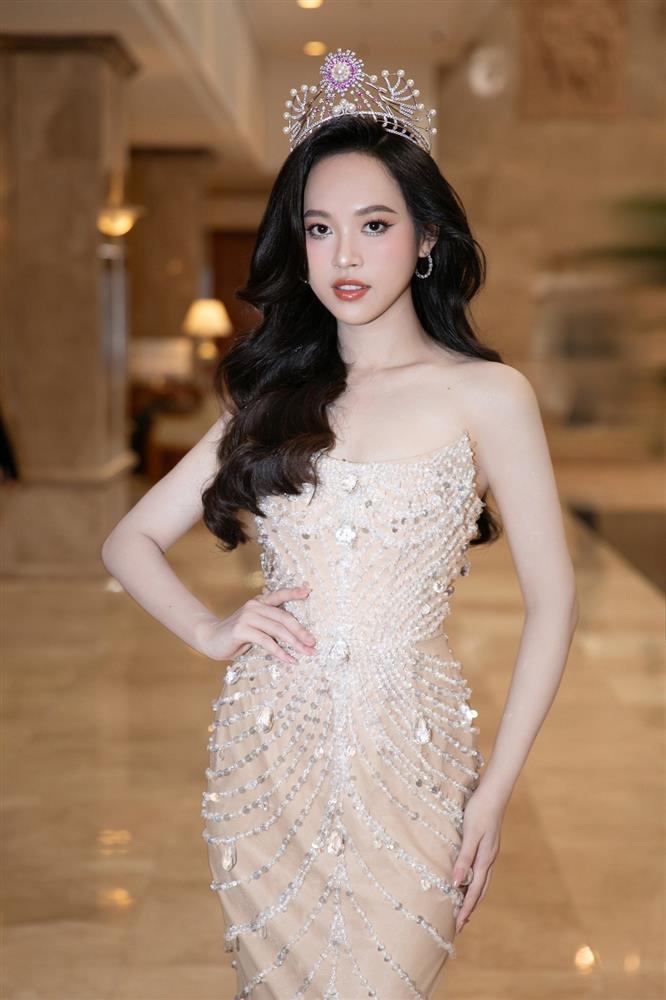 Xuân Hạnh và dàn hoa hậu, hot girl là sinh viên Đại học Kinh tế Quốc dân-7
