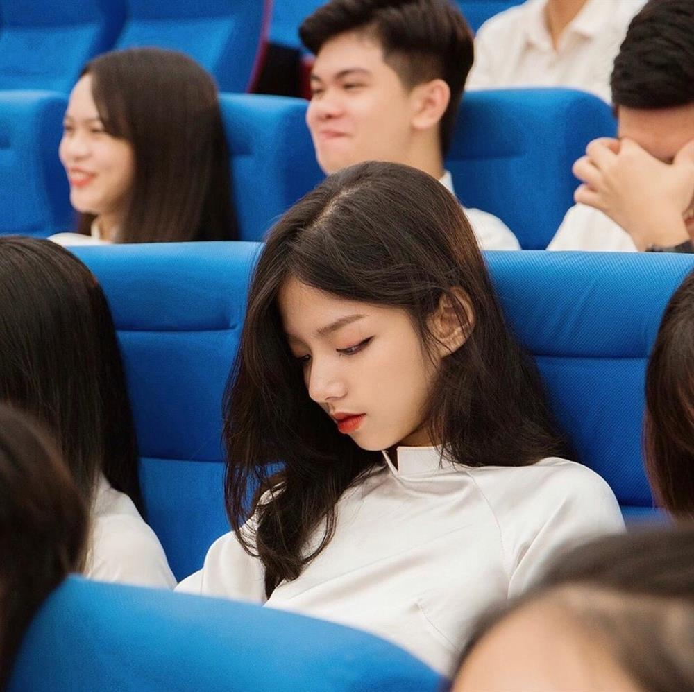 Xuân Hạnh và dàn hoa hậu, hot girl là sinh viên Đại học Kinh tế Quốc dân-9