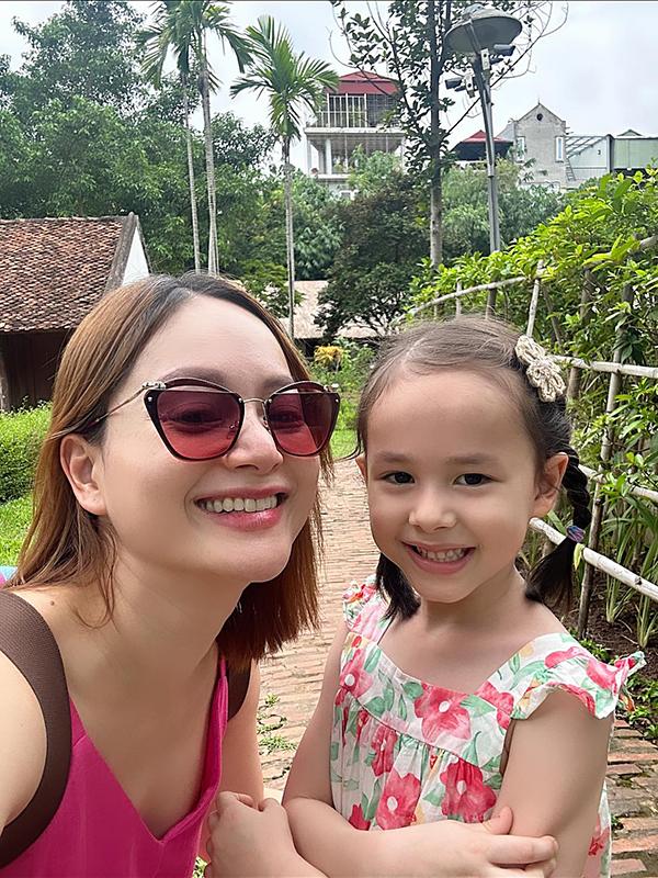 Con gái lai Tây đáng yêu của Lan Phương: Mới 5 tuổi đã được khán giả dự đoán là mỹ nhân tương lai-1