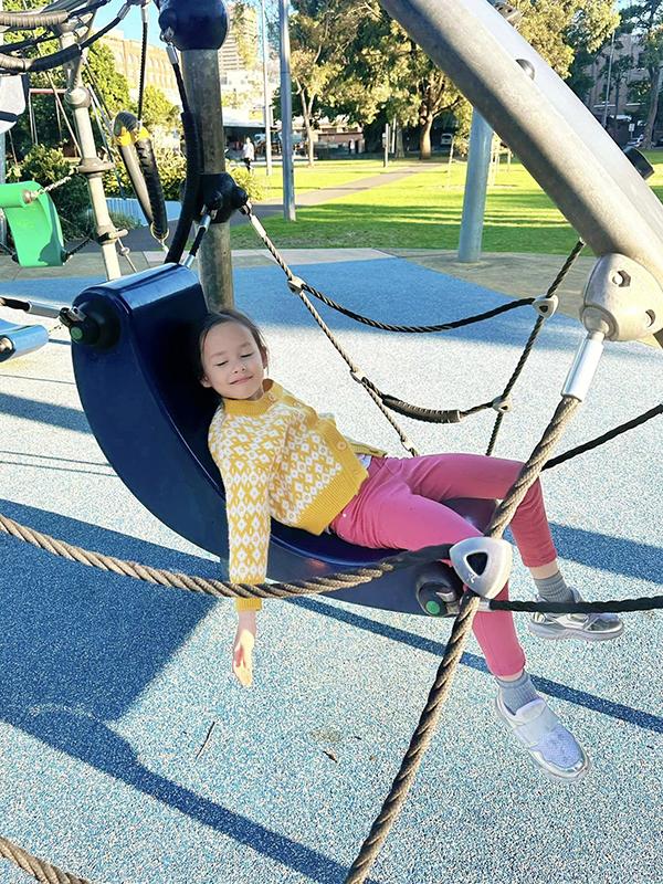 Con gái lai Tây đáng yêu của Lan Phương: Mới 5 tuổi đã được khán giả dự đoán là mỹ nhân tương lai-4