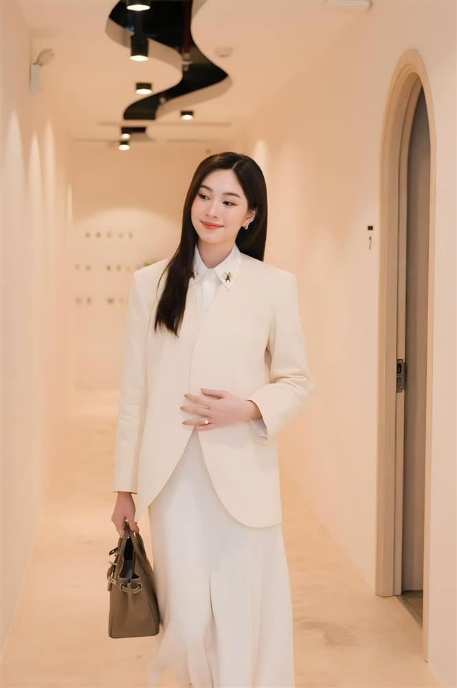 Kiểu blazer đáng sắm nhất lúc này, được cả dàn hoa hậu diện hoài không chán-1