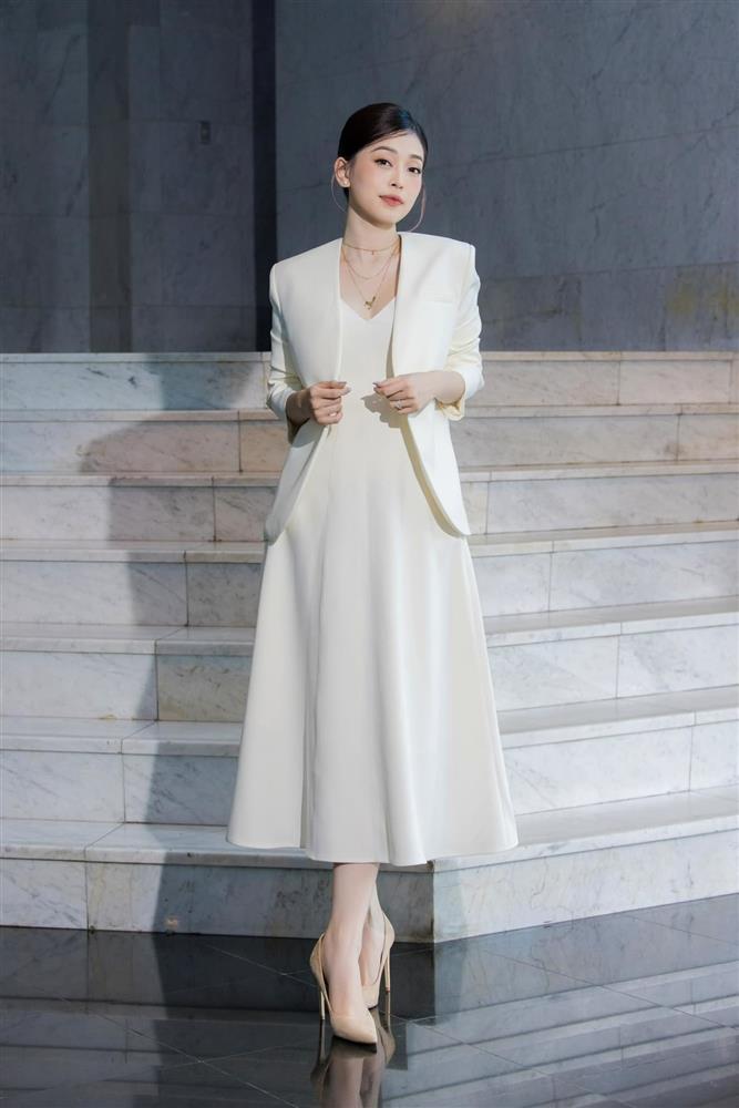 Kiểu blazer đáng sắm nhất lúc này, được cả dàn hoa hậu diện hoài không chán-9