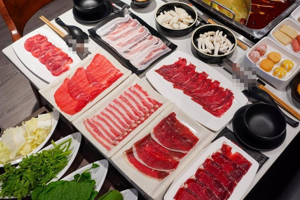 Tranh cãi đĩa thịt ở quán lẩu Hà Nội mỏng dính xuyên thấu-4