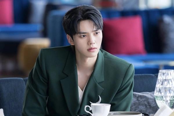 Song Kang: Đẹp không góc chết và thành tích khủng sau 7 năm vào nghề-2