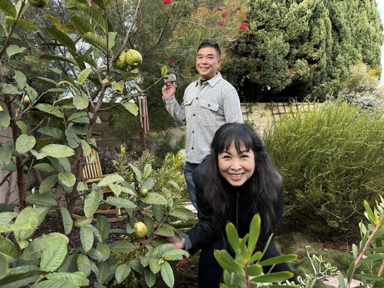 Hồng Vân e ấp bên Lê Tuấn Anh nhân ngày kỷ niệm hơn 3 thập kỷ bên nhau, cách xưng hô gây chú ý-2