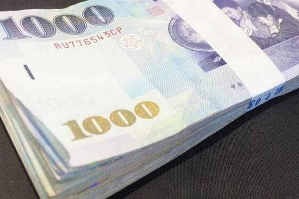 Công ty thưởng Tết cho nhân viên 16 chiếc xe BMW gây sốt cộng đồng mạng-2