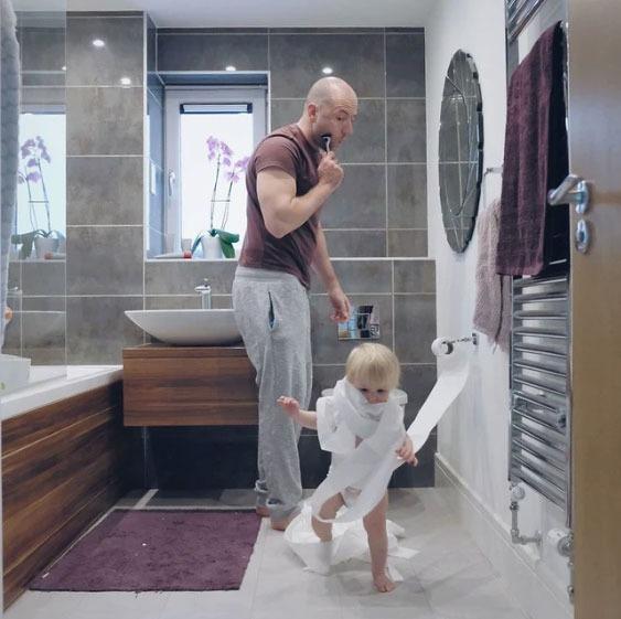 Những bức ảnh chứng tỏ có những sự thật phũ phàng khi nuôi dạy con mà không hề có trong sách vở-1