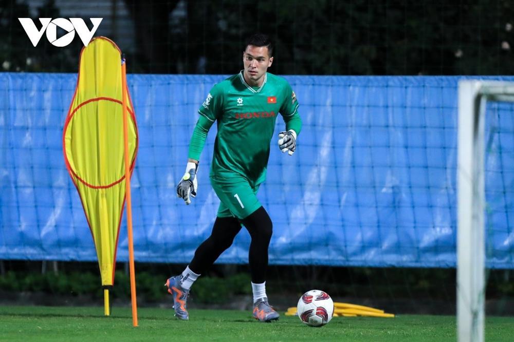 Đỗ Hùng Dũng bật mí quá trình hòa nhập của Nguyễn Filip ở ĐT Việt Nam-2