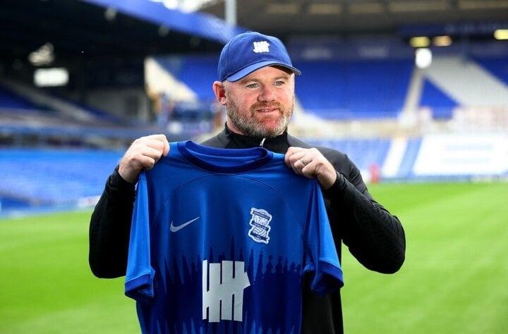 Cựu sao Man Utd tập tành làm HLV: Người thất bại, kẻ dính bê bối-2