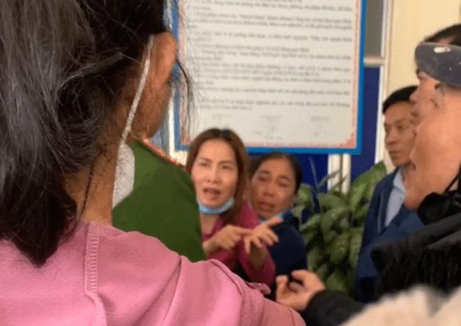 Yêu cầu làm rõ vụ bé gái 13 tuổi tử vong tại Trung tâm Y tế huyện-2