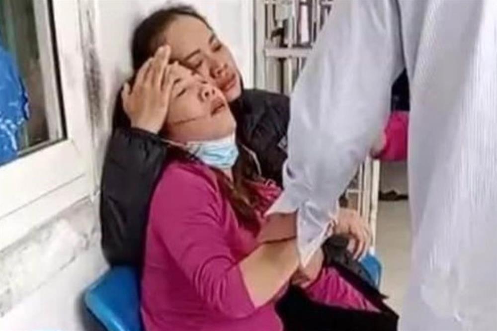 Mổ tử thi tìm nguyên nhân bé gái 13 tuổi tử vong ở trung tâm y tế-2